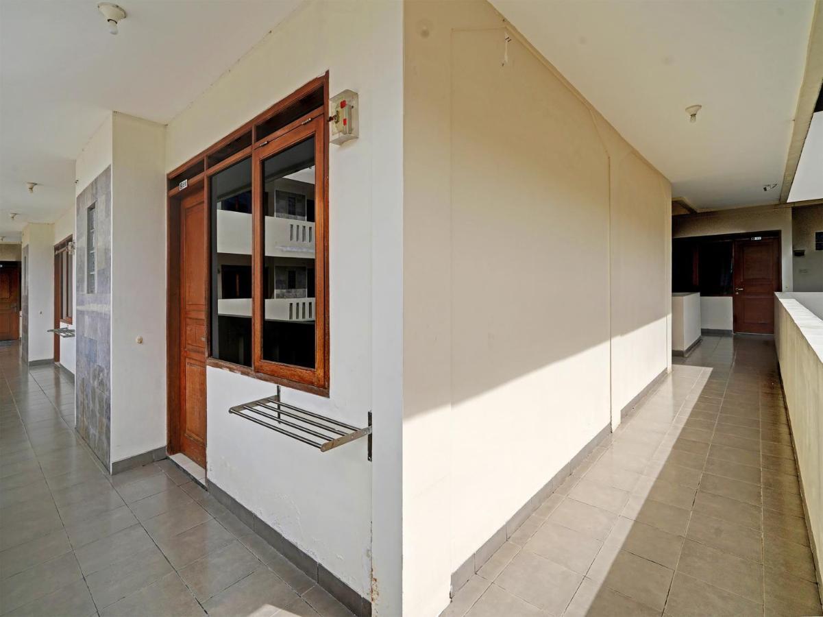Oyo 1699 Verona Residence Bandung Exteriér fotografie