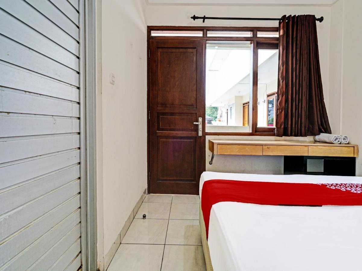 Oyo 1699 Verona Residence Bandung Exteriér fotografie