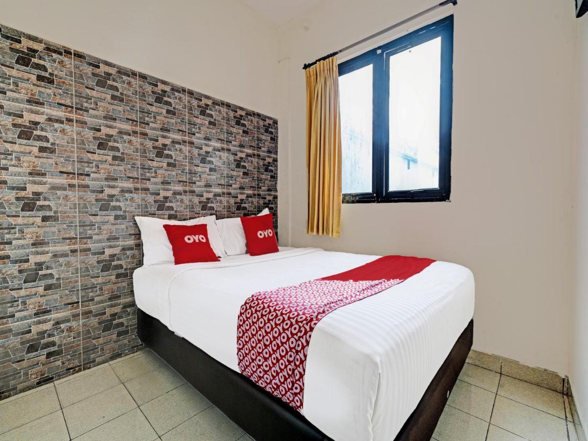 Oyo 1699 Verona Residence Bandung Exteriér fotografie